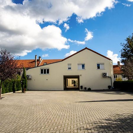 APPARTEMENT T3 1er étage au calme, 6 couchages Le Pin  Exterior foto