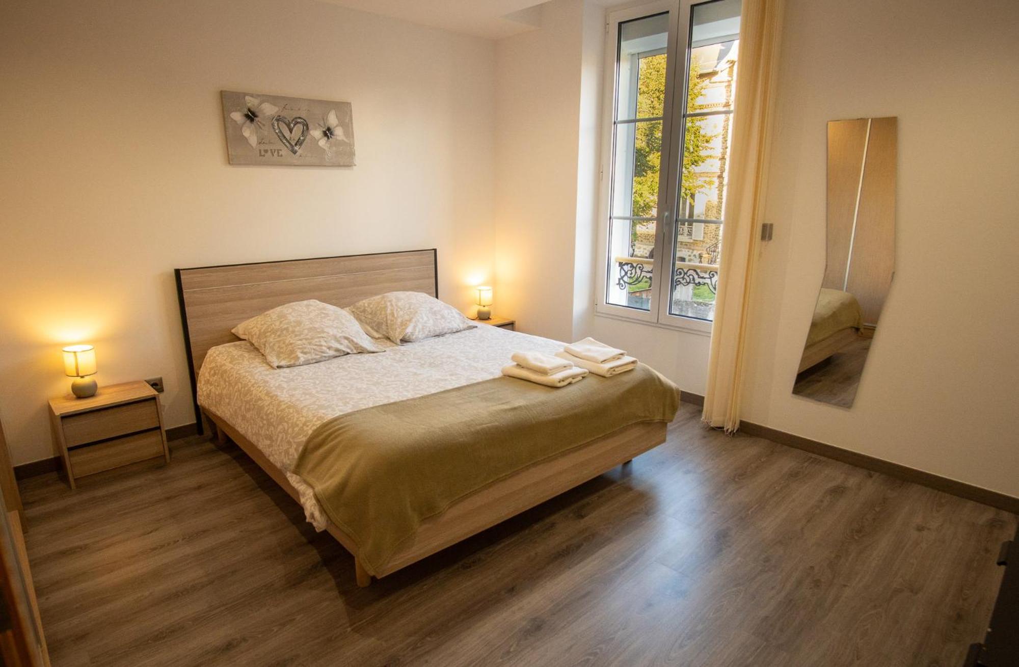 APPARTEMENT T3 1er étage au calme, 6 couchages Le Pin  Exterior foto
